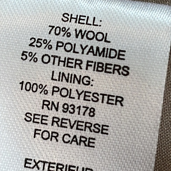 Elie Tahari cropped blazer - Picture 7 of 8